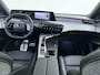 Peugeot E-3008 | Voorraad Voordeel € 6700 | GT Exclusive | Adaptieve cruise control met Stop&Go functie | Elektrische parkeerrem | Extra getinte achterste zijruiten en achterruit