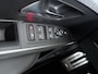 Peugeot E-3008 | Voorraad Voordeel € 6700 | GT Exclusive | Adaptieve cruise control met Stop&Go functie | Elektrische parkeerrem | Extra getinte achterste zijruiten en achterruit