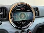 MINI Countryman 1.5 Cooper S E ALL4 MINI Yours PHEV / Lederen Bekleding / Schuif-en Kantel Dak / Elektrische Stoelen / Harman Kardon Premium Audio / Elektrische Achterklep / Adaptieve Cruise Control / Head Up Display / Achteruitrijcamera / Apple Carplay & Android Auto / 19" LM Velgen /