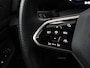Volkswagen Golf 1.5 TSI R-Line Business | Carplay | Stoelverwarming | Led | Adaptive cruise | Parkeersensoren | Navigatie | Climate control | LM | Sfeerverlichting