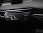 Volkswagen Golf 1.5 TSI R-Line Business | Carplay | Stoelverwarming | Led | Adaptive cruise | Parkeersensoren | Navigatie | Climate control | LM | Sfeerverlichting