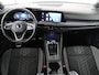 Volkswagen Golf 1.5 TSI R-Line Business | Carplay | Stoelverwarming | Led | Adaptive cruise | Parkeersensoren | Navigatie | Climate control | LM | Sfeerverlichting