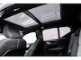 Volvo XC40 1.5 T4 Plug-in Hybrid Plus Dark | PHEV | Panoramadak | Harman Kardon Audio | Achteruitrijcamera | Parkeersensoren | Keyless Entry | Elektrische Achterklep | Elektrisch Verstelbare Voorstoelen | Navigatie | Apple Carplay | Android Auto | Cruise Control