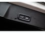Volvo XC40 1.5 T4 Plug-in Hybrid Plus Dark | PHEV | Panoramadak | Harman Kardon Audio | Achteruitrijcamera | Parkeersensoren | Keyless Entry | Elektrische Achterklep | Elektrisch Verstelbare Voorstoelen | Navigatie | Apple Carplay | Android Auto | Cruise Control