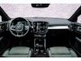 Volvo XC40 1.5 T4 Plug-in Hybrid Plus Dark | PHEV | Panoramadak | Harman Kardon Audio | Achteruitrijcamera | Parkeersensoren | Keyless Entry | Elektrische Achterklep | Elektrisch Verstelbare Voorstoelen | Navigatie | Apple Carplay | Android Auto | Cruise Control