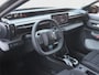 Citroën C3 Aircross 1.2 Hybrid 145pk Plus Automaat | Two-tone | Parkeersensoren | Climate Control | Apple Carplay & Android Auto