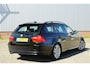 BMW 3-Serie Touring 318i | Black Sapphire | Xenon/PDC V+A/NAV/LMV/Cruise/AC - Keurig!