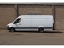 Mercedes-Benz Sprinter 319 CDI | L4 H2 | XXL | RWD | AUTOMAAT | 2X LUCHTGEVEERDE STOELEN | 360 CAMERA | DISTRONIC + | VOLLEDIG BETIMMERDE LAADRUIMTE | VOORRUITVERWARMING | STANDKACHEL | AIRCO AUTOMATISCH | CERTIFIED