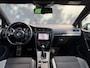 Volkswagen Golf 2.0 TSI R 4Motion / Eerste Eigenaar / NL Auto / 300PK / Schuif- Kanteldak / Dynaudio / Keyless / Stoelverwarming / Apple Carplay & Android Auto / Achteruitrijcamera / Inklapbare Spiegels / Parkeersensoren Voor & Achter / Navigatie /