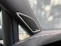 Volkswagen Golf 2.0 TSI R 4Motion / Eerste Eigenaar / NL Auto / 300PK / Schuif- Kanteldak / Dynaudio / Keyless / Stoelverwarming / Apple Carplay & Android Auto / Achteruitrijcamera / Inklapbare Spiegels / Parkeersensoren Voor & Achter / Navigatie /