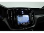 Volvo XC60 2.0 T8 455 PK Plug-in hybrid AWD Plus Dark | Luchtvering | Sport stoelen | 360 camera | Zwarte hemel | 21 inch | Adap. cruise |