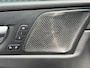 Volvo XC60 2.0 T8 Twin Engine AWD Inscription|Pano|Luchtvering|Trekhaak Elek|H&K|Dealer Onderhouden