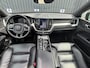 Volvo XC60 2.0 T8 Twin Engine AWD Inscription|Pano|Luchtvering|Trekhaak Elek|H&K|Dealer Onderhouden