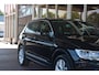Volkswagen Tiguan 1.4 TSI ACT Comfortline Business | Navigatie | Apple Carplay/Android Auto | Leer | Panorama Dak | NL auto!! | Veel opties en erg lage km stand!!
