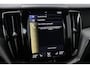 Volvo XC60 T4 R-Design | Camera | BLIS | Elektrische Achterklep | Memory Seats | Apple CarPlay | Verwarmde Voorruit | 19 Inch