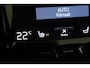 Volvo XC60 T4 R-Design | Camera | BLIS | Elektrische Achterklep | Memory Seats | Apple CarPlay | Verwarmde Voorruit | 19 Inch