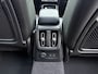 Volvo XC40 T4 211pk R-Design / Full-LED / Elektr. Stoelen / Panoramadak / 360 camera / Harman&Kardon Audio / 19'' / Getint glas / Keyless / Trekhaak / Stoel + Stuurw. Verwarming / Achterb. Verwarming / ACC / BLIS /
