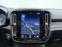 Volvo XC40 T4 211pk R-Design / Full-LED / Elektr. Stoelen / Panoramadak / 360 camera / Harman&Kardon Audio / 19'' / Getint glas / Keyless / Trekhaak / Stoel + Stuurw. Verwarming / Achterb. Verwarming / ACC / BLIS /