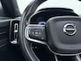 Volvo XC40 T4 211pk R-Design / Full-LED / Elektr. Stoelen / Panoramadak / 360 camera / Harman&Kardon Audio / 19'' / Getint glas / Keyless / Trekhaak / Stoel + Stuurw. Verwarming / Achterb. Verwarming / ACC / BLIS /