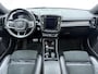 Volvo XC40 T4 211pk R-Design / Full-LED / Elektr. Stoelen / Panoramadak / 360 camera / Harman&Kardon Audio / 19'' / Getint glas / Keyless / Trekhaak / Stoel + Stuurw. Verwarming / Achterb. Verwarming / ACC / BLIS /