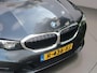 BMW 3-Serie Touring 318i Business Edition Plus | Leder | Stoel/-Stuurverwarming | Clima | Cruise | Multimedia/Navi  | PDC |