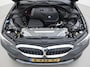 BMW 3-Serie Touring 318i Business Edition Plus | Clima | Cruise | Multimedia/Navi | Stoel/-Stuurverwarming | Leder | PDC |
