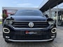 Volkswagen T-Roc 1.5 TSI 150PK AUT. *!* SPORT *!* PANODAK/ RADAR/ 18 INCH/ CAMERA/ CARPLAY *!*
