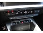 Audi A3 Sportback 40 TFSI e 204pk S edition S-Tronic Automaat / Panorama dak / LM 18'' / Camera / App-Connect / Sportstoelen / LED