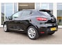 Renault Clio 0.9 TCe Limited, Climate, Cruise, PDC A, Navi, Prijs is Rijklaar Inclusief 6 Maanden Garantie