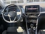 Volkswagen T-Roc 1.5 TSI Style | Stoelverwarming | Achteruitrijcamera | IQ Matrix Koplampen | Carplay | Navigatie |