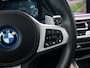 BMW X5 xDrive45e High Executive | M-sport | Hifi Sound | Schuif-/kantel Pano | Spoiler pakket! | Soft doorclose | Head-Up | Adapt. Cruise | Matt frozen gray wrap