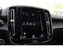 Volvo XC40 T2 Business Pro | Adaptieve cruise control | Performance audio | Apple carplay/Android auto | Keyless | 19 inch lichtmetalen velgen |