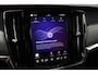 Volvo V90 2.0 T6 Plug-in hybrid AWD Plus Dark | ACC | Panoramadak | 360° Camera | Head-Up | Harman/Kardon | Stoel+Stuurverwarming | 19 Inch