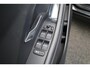 Jaguar E-Pace 1.5 P300e AWD R-Dynamic S | Trekhaak elektrisch uitklapbaar | Elektrisch verstelb. bestuurdersstoel met geheugen |