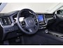 Volvo XC60 T8 Recharge AWD Ultimate Dark - Luchtvering - Panorama/schuifdak - IntelliSafe Assist & Surround - 360° Camera - Harman/Kardon audio - Verwarmde voorstoelen, stuur & achterbank - Parkeersensoren voor & achter - Elektr. bedienb. voorstoelen met geheugen - Head up display - Standkachel - Extra getint glas - Elektr. inklapbare trekhaak - 19' LMV