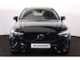 Volvo XC60 T8 Recharge AWD Ultimate Dark - Luchtvering - Panorama/schuifdak - IntelliSafe Assist & Surround - 360° Camera - Harman/Kardon audio - Verwarmde voorstoelen, stuur & achterbank - Parkeersensoren voor & achter - Elektr. bedienb. voorstoelen met geheugen - Head up display - Standkachel - Extra getint glas - Elektr. inklapbare trekhaak - 19' LMV