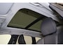 Volvo XC60 T8 Recharge AWD Ultimate Dark - Luchtvering - Panorama/schuifdak - IntelliSafe Assist & Surround - 360° Camera - Harman/Kardon audio - Verwarmde voorstoelen, stuur & achterbank - Parkeersensoren voor & achter - Elektr. bedienb. voorstoelen met geheugen - Head up display - Standkachel - Extra getint glas - Elektr. inklapbare trekhaak - 19' LMV