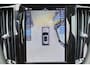 Volvo XC60 T8 Recharge AWD Ultimate Dark - Luchtvering - Panorama/schuifdak - IntelliSafe Assist & Surround - 360° Camera - Harman/Kardon audio - Verwarmde voorstoelen, stuur & achterbank - Parkeersensoren voor & achter - Elektr. bedienb. voorstoelen met geheugen - Head up display - Standkachel - Extra getint glas - Elektr. inklapbare trekhaak - 19' LMV