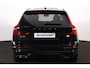 Volvo XC60 T8 Recharge AWD Ultimate Dark - Luchtvering - Panorama/schuifdak - IntelliSafe Assist & Surround - 360° Camera - Harman/Kardon audio - Verwarmde voorstoelen, stuur & achterbank - Parkeersensoren voor & achter - Elektr. bedienb. voorstoelen met geheugen - Head up display - Standkachel - Extra getint glas - Elektr. inklapbare trekhaak - 19' LMV