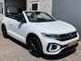 Volkswagen T-Roc 1.5 TSI R-Line / AUTOMAAT/ BLACK STYLE/ CAMERA/ PARK. SENSOREN/ IQ. LIGHT/ APP CONNECT/ ADAPT. CRUISE/ NAVI/ AIRCO/ DAB/ CLIMA/ RIJ-MODI/ 18'' LMV