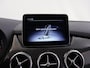 Mercedes-Benz B-klasse 180 Business Solution AMG | Panoramadak | Stoelverwarming | LED koplampen | Navigatie |