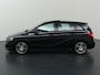 Mercedes-Benz B-klasse 180 Business Solution AMG | Panoramadak | Stoelverwarming | LED koplampen | Navigatie |