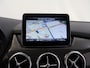 Mercedes-Benz B-klasse 180 Business Solution AMG | Panoramadak | Stoelverwarming | LED koplampen | Navigatie |
