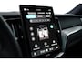 Volvo XC60 T6 Recharge AWD Plus Black Edition | Facelift | Nappa Leder | Head-Up | 360° | Harman/Kardon | Panoramadak | Trekhaak | Stoelventilatie | Adaptive Cruise | BLIS