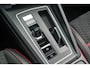 Volkswagen Golf GTI 2.0 TSI Clubsport 300pk Panoramadak IQ light Camera 19" LMV
