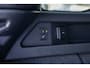 Land Rover Discovery Sport P300e 1.5 R-Dynamic SE | Trekhaak | Meridian audio | Camera | Cruise adaptief | Leder | Elec.stoel geheugen | Dodehoek detectie | Voorstoelen verwarmd | Apple Carplay/Android Auto | Achteruitrijcamera | Apple Carplay/Android Auto|telefoonintegratie premium | Cruise control adaptief