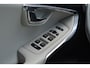 Volvo V40 T3 152PK Automaat Summum | Trekhaak | Keyless Entry |