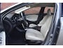 Volvo V40 T3 152PK Automaat Summum | Trekhaak | Keyless Entry |