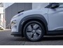 Hyundai Kona Electric EV Premium 64 kWh | Schuifdak | Camera | Cruise adaptief | Head-up | Stoel ventilatie+verwarming | Full optie! | Achteruitrijcamera | Apple Carplay/Android Auto|telefoonintegratie premium | Audio installatie premium