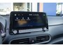 Hyundai Kona Electric EV Premium 64 kWh | Schuifdak | Camera | Cruise adaptief | Head-up | Stoel ventilatie+verwarming | Full optie! | Achteruitrijcamera | Apple Carplay/Android Auto|telefoonintegratie premium | Audio installatie premium